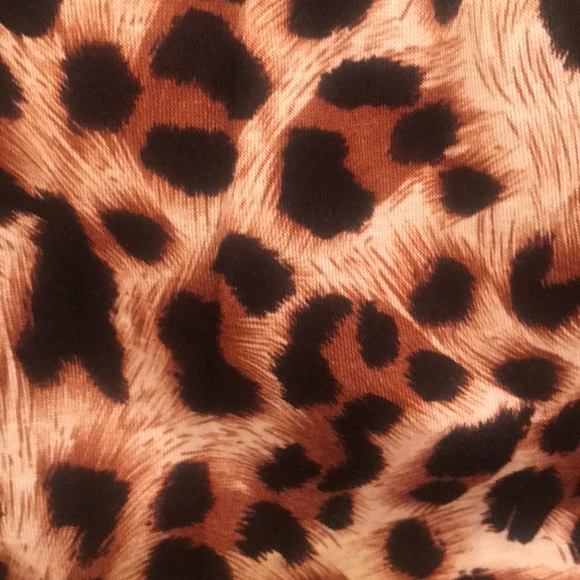 2/$25 Cheetah Print Tank Top NW - Picture 4 of 4